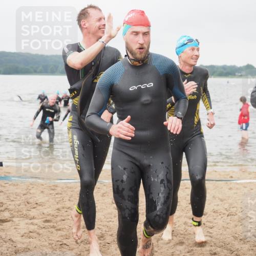 23.06.2024 - Viking Triathlon KatJ http://msf.ph/oto/6360989 23.06.2024 10:38:36 Schwimmen 98, 134, 237, 255, 303, 382, 402, 614 meine-sportfotos.de