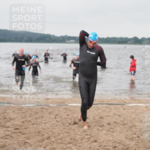23.06.2024 - Viking Triathlon KatJ http://msf.ph/oto/6360992 23.06.2024 10:38:37 Schwimmen 98, 134, 237, 255, 303, 382, 402, 614 meine-sportfotos.de