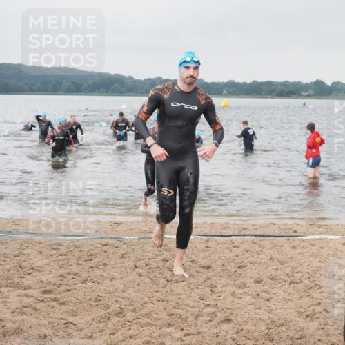23.06.2024 - Viking Triathlon KatJ http://msf.ph/oto/6361015 23.06.2024 10:38:42 Schwimmen 303, 332, 382, 402 meine-sportfotos.de
