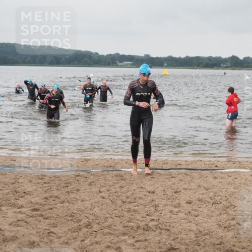 23.06.2024 - Viking Triathlon KatJ http://msf.ph/oto/6361018 23.06.2024 10:38:44 Schwimmen 303, 332, 382, 402 meine-sportfotos.de