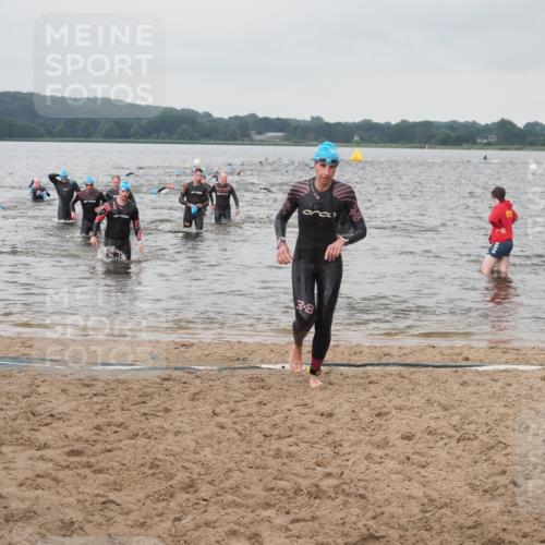23.06.2024 - Viking Triathlon KatJ http://msf.ph/oto/6361020 23.06.2024 10:38:45 Schwimmen 303, 332, 382, 402 meine-sportfotos.de