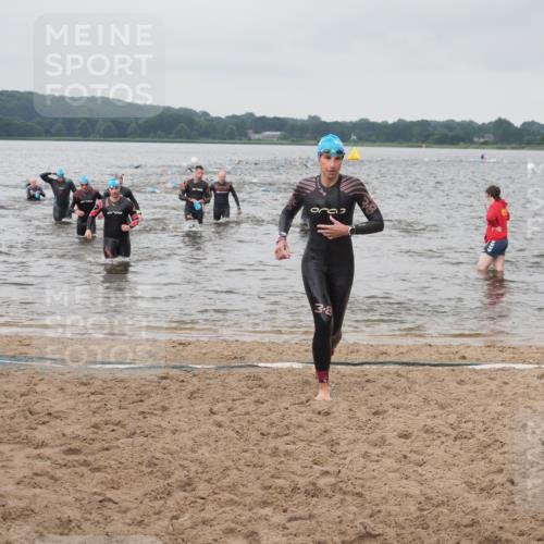 23.06.2024 - Viking Triathlon KatJ http://msf.ph/oto/6361022 23.06.2024 10:38:45 Schwimmen 303, 332, 382, 402 meine-sportfotos.de