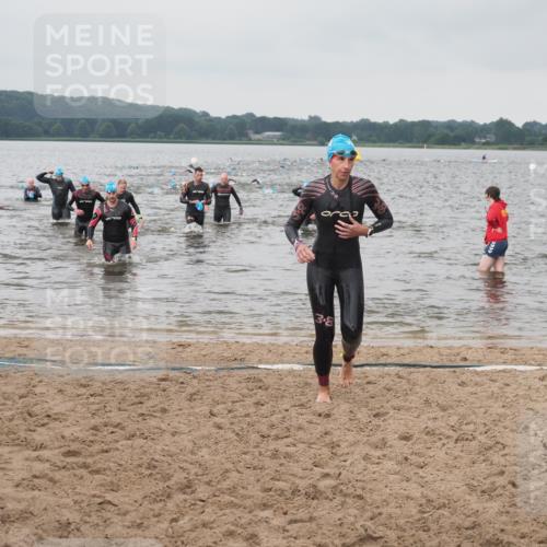 23.06.2024 - Viking Triathlon KatJ http://msf.ph/oto/6361023 23.06.2024 10:38:45 Schwimmen 303, 332, 382, 402 meine-sportfotos.de