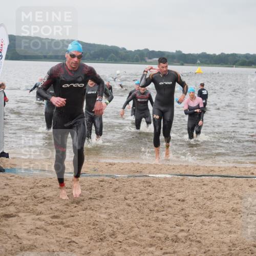 23.06.2024 - Viking Triathlon KatJ http://msf.ph/oto/6361051 23.06.2024 10:38:56 Schwimmen 200, 318, 332, 335, 404, 409, 425, 650 meine-sportfotos.de