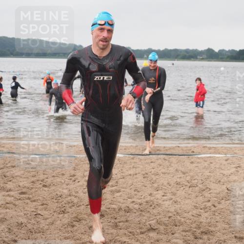 23.06.2024 - Viking Triathlon KatJ http://msf.ph/oto/6361127 23.06.2024 10:39:17 Schwimmen 26, 140, 383, 389, 415 meine-sportfotos.de