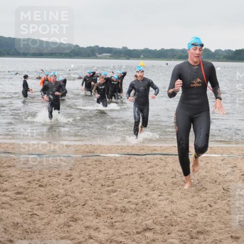 23.06.2024 - Viking Triathlon KatJ http://msf.ph/oto/6361131 23.06.2024 10:39:18 Schwimmen 26, 140, 383, 389, 415 meine-sportfotos.de