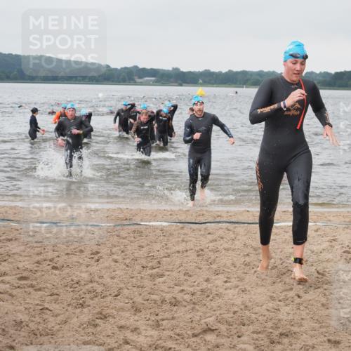 23.06.2024 - Viking Triathlon KatJ http://msf.ph/oto/6361132 23.06.2024 10:39:18 Schwimmen 26, 140, 383, 389, 415 meine-sportfotos.de