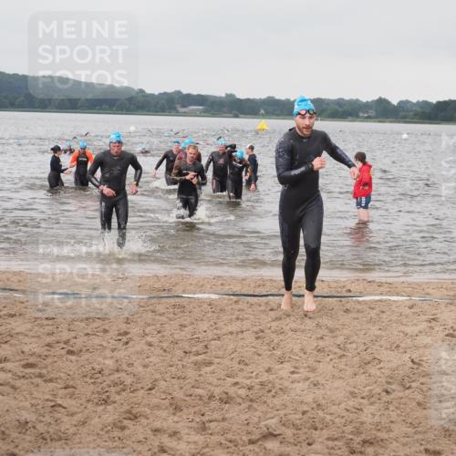 23.06.2024 - Viking Triathlon KatJ http://msf.ph/oto/6361136 23.06.2024 10:39:20 Schwimmen 26, 140, 383, 389, 415, 435 meine-sportfotos.de