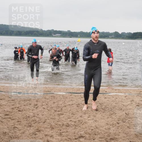 23.06.2024 - Viking Triathlon KatJ http://msf.ph/oto/6361141 23.06.2024 10:39:20 Schwimmen 26, 140, 383, 389, 415, 435 meine-sportfotos.de