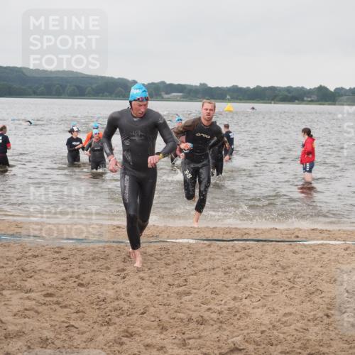 23.06.2024 - Viking Triathlon KatJ http://msf.ph/oto/6361149 23.06.2024 10:39:23 Schwimmen 26, 194, 389, 405, 415, 427, 435 meine-sportfotos.de