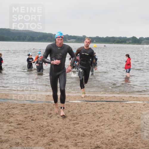 23.06.2024 - Viking Triathlon KatJ http://msf.ph/oto/6361151 23.06.2024 10:39:23 Schwimmen 26, 194, 389, 405, 415, 427, 435 meine-sportfotos.de