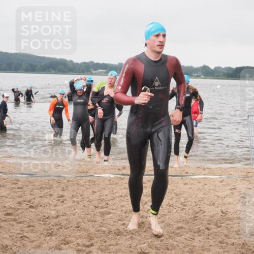 23.06.2024 - Viking Triathlon KatJ http://msf.ph/oto/6361166 23.06.2024 10:39:32 Schwimmen 40, 68, 131, 194, 405, 427, 435 meine-sportfotos.de