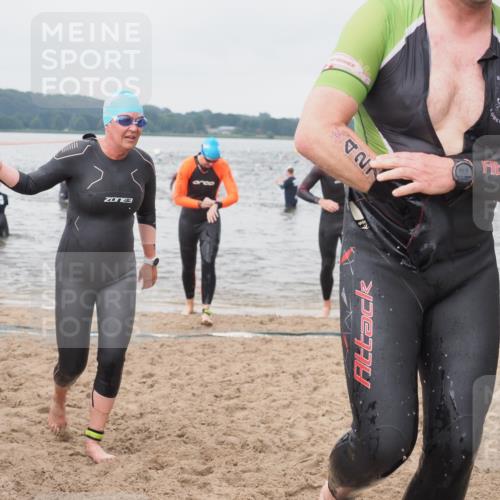 23.06.2024 - Viking Triathlon KatJ http://msf.ph/oto/6361194 23.06.2024 10:39:37 Schwimmen 40, 68, 131, 194, 405, 427 meine-sportfotos.de