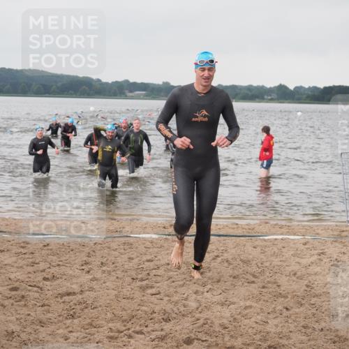 23.06.2024 - Viking Triathlon KatJ http://msf.ph/oto/6361272 23.06.2024 10:40:08 Schwimmen 24, 136, 204, 214, 230, 296 meine-sportfotos.de