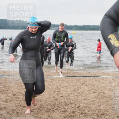 23.06.2024 - Viking Triathlon KatJ http://msf.ph/oto/6361297 23.06.2024 10:40:16 Schwimmen 24, 136, 146, 204, 214, 230, 355, 648 meine-sportfotos.de