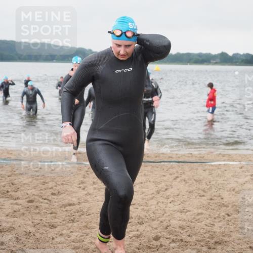 23.06.2024 - Viking Triathlon KatJ http://msf.ph/oto/6361301 23.06.2024 10:40:16 Schwimmen 24, 136, 146, 204, 214, 230, 355, 648 meine-sportfotos.de