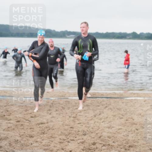 23.06.2024 - Viking Triathlon KatJ http://msf.ph/oto/6361304 23.06.2024 10:40:17 Schwimmen 24, 136, 146, 214, 230, 355, 445, 648 meine-sportfotos.de