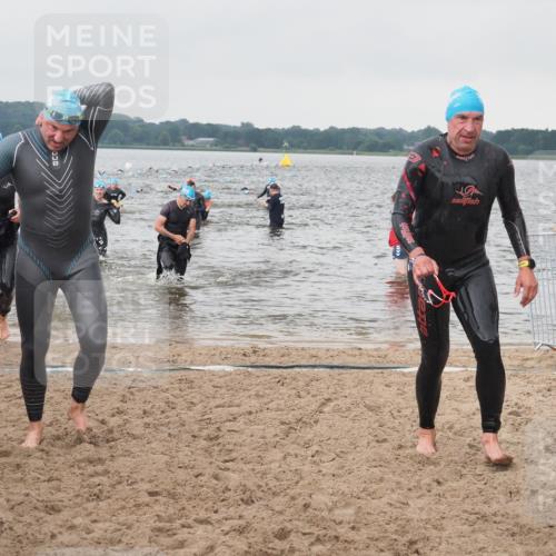 23.06.2024 - Viking Triathlon KatJ http://msf.ph/oto/6361345 23.06.2024 10:40:30 Schwimmen 102, 146, 355, 374, 445, 484, 531 meine-sportfotos.de