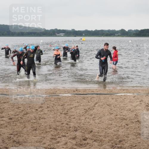 23.06.2024 - Viking Triathlon KatJ http://msf.ph/oto/6361388 23.06.2024 10:40:43 Schwimmen 205, 297, 314, 440, 461, 531, 543 meine-sportfotos.de