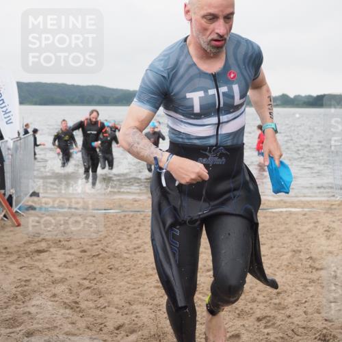 23.06.2024 - Viking Triathlon KatJ http://msf.ph/oto/6361488 23.06.2024 10:41:16 Schwimmen 38, 90, 135, 138, 167, 288, 344, 367, 450, 512 meine-sportfotos.de