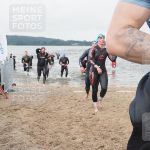 23.06.2024 - Viking Triathlon KatJ http://msf.ph/oto/6361491 23.06.2024 10:41:16 Schwimmen 38, 90, 135, 138, 167, 288, 344, 367, 450, 512 meine-sportfotos.de