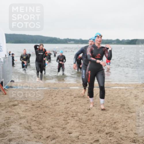 23.06.2024 - Viking Triathlon KatJ http://msf.ph/oto/6361492 23.06.2024 10:41:16 Schwimmen 38, 90, 135, 138, 167, 288, 344, 367, 450, 512 meine-sportfotos.de