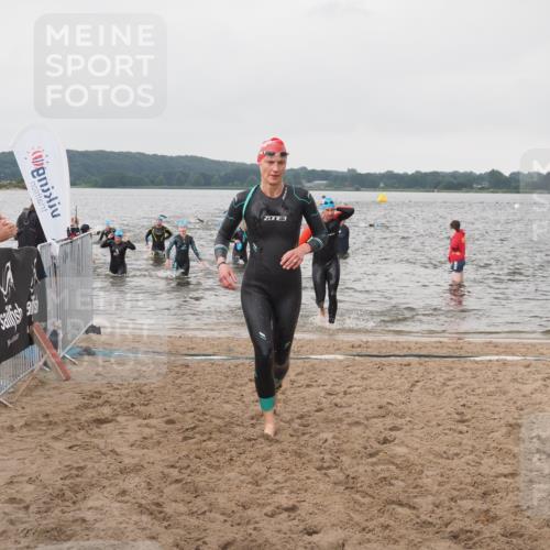 23.06.2024 - Viking Triathlon KatJ http://msf.ph/oto/6361554 23.06.2024 10:41:35 Schwimmen 15, 82, 161, 250, 419, 455, 553, 610 meine-sportfotos.de