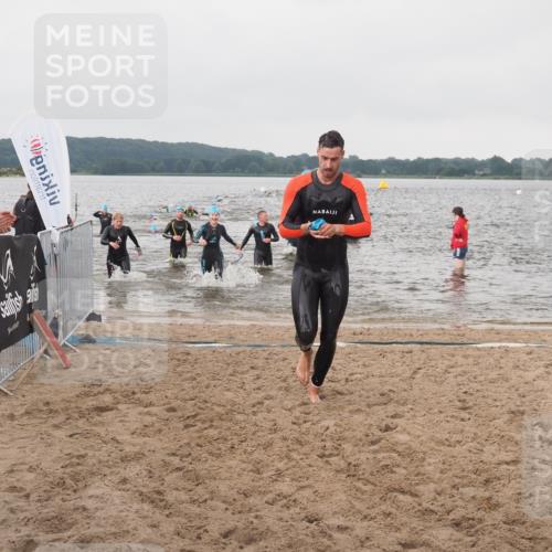 23.06.2024 - Viking Triathlon KatJ http://msf.ph/oto/6361561 23.06.2024 10:41:39 Schwimmen 15, 82, 161, 250, 419, 455, 553 meine-sportfotos.de