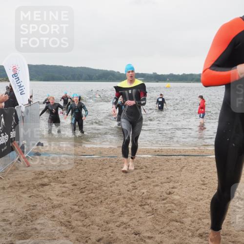 23.06.2024 - Viking Triathlon KatJ http://msf.ph/oto/6361569 23.06.2024 10:41:40 Schwimmen 15, 82, 161, 250, 419, 455, 553 meine-sportfotos.de