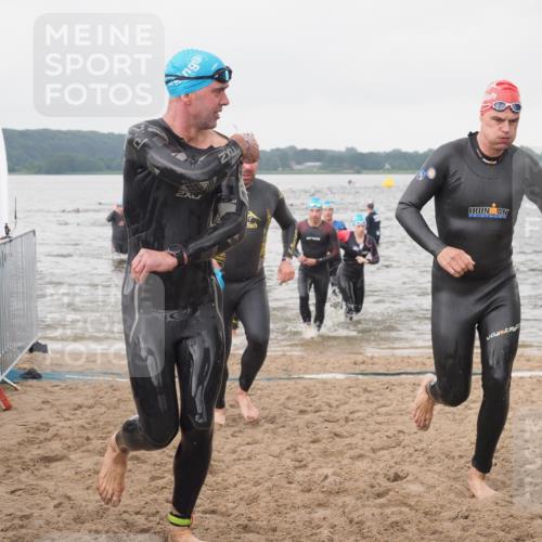 23.06.2024 - Viking Triathlon KatJ http://msf.ph/oto/6361716 23.06.2024 10:42:13 Schwimmen 27, 93, 133, 210, 320, 321, 437, 497, 522, 647 meine-sportfotos.de