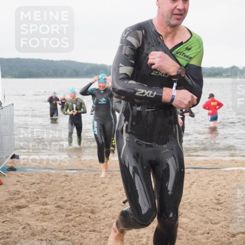 23.06.2024 - Viking Triathlon KatJ http://msf.ph/oto/6361721 23.06.2024 10:42:14 Schwimmen 27, 93, 133, 210, 320, 321, 437, 497, 522, 647 meine-sportfotos.de