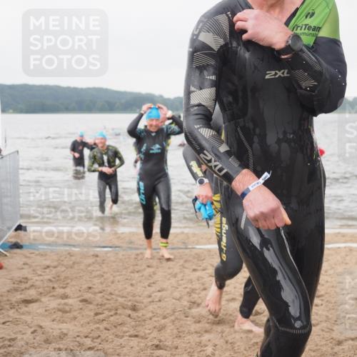 23.06.2024 - Viking Triathlon KatJ http://msf.ph/oto/6361726 23.06.2024 10:42:14 Schwimmen 27, 93, 133, 210, 320, 321, 437, 497, 522, 647 meine-sportfotos.de