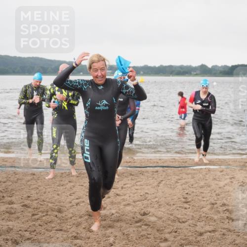23.06.2024 - Viking Triathlon KatJ http://msf.ph/oto/6361749 23.06.2024 10:42:16 Schwimmen 27, 93, 133, 210, 271, 320, 321, 497, 522, 647 meine-sportfotos.de