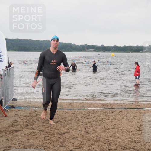 23.06.2024 - Viking Triathlon KatJ http://msf.ph/oto/6361830 23.06.2024 10:42:27 Schwimmen 271, 352 meine-sportfotos.de
