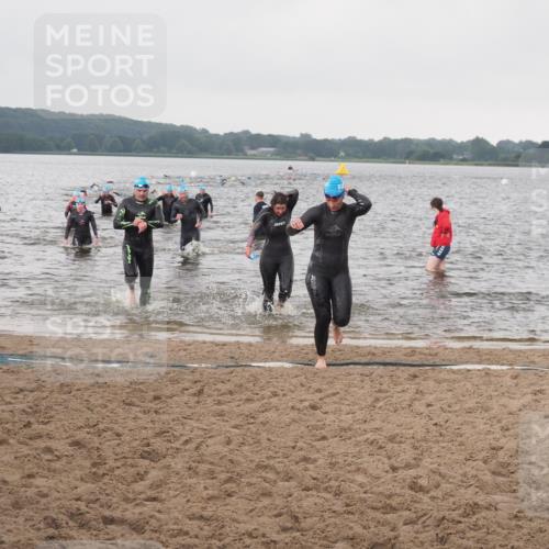23.06.2024 - Viking Triathlon KatJ http://msf.ph/oto/6362253 23.06.2024 10:43:39 Schwimmen 17, 65, 347, 381, 496, 537, 633 meine-sportfotos.de