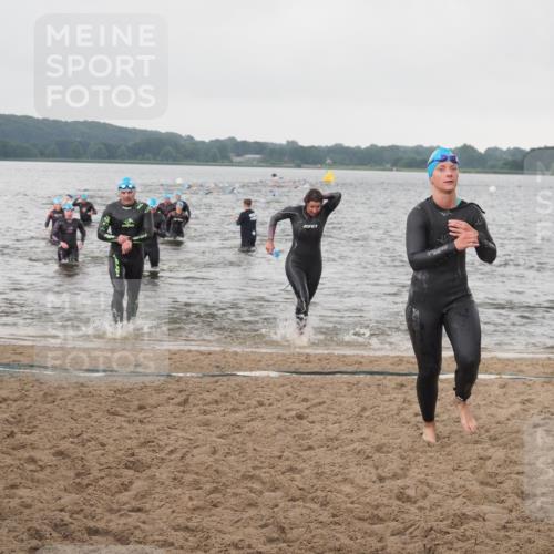 23.06.2024 - Viking Triathlon KatJ http://msf.ph/oto/6362261 23.06.2024 10:43:40 Schwimmen 17, 347, 381, 496, 537, 633 meine-sportfotos.de