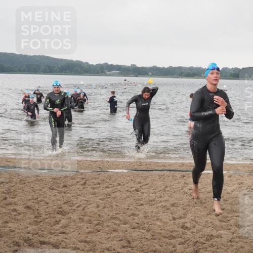 23.06.2024 - Viking Triathlon KatJ http://msf.ph/oto/6362263 23.06.2024 10:43:40 Schwimmen 17, 347, 381, 496, 537, 633 meine-sportfotos.de