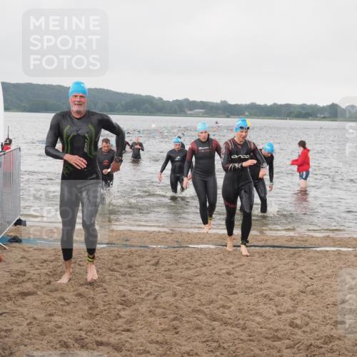 23.06.2024 - Viking Triathlon KatJ http://msf.ph/oto/6362323 23.06.2024 10:43:59 Schwimmen 52, 165, 166, 286, 431, 469 meine-sportfotos.de