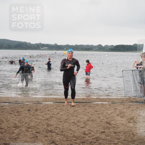 23.06.2024 - Viking Triathlon KatJ http://msf.ph/oto/6362490 23.06.2024 10:44:30 Schwimmen 77, 334, 509, 519 meine-sportfotos.de