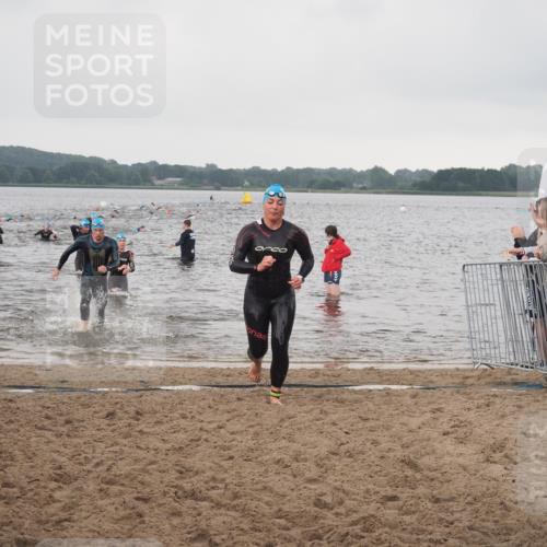 23.06.2024 - Viking Triathlon KatJ http://msf.ph/oto/6362492 23.06.2024 10:44:30 Schwimmen 77, 334, 509, 519 meine-sportfotos.de