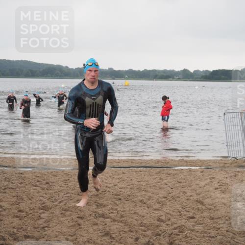 23.06.2024 - Viking Triathlon KatJ http://msf.ph/oto/6362520 23.06.2024 10:44:34 Schwimmen 35, 77, 334, 519 meine-sportfotos.de