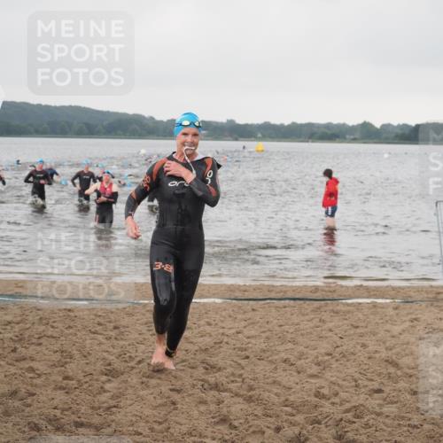 23.06.2024 - Viking Triathlon KatJ http://msf.ph/oto/6362536 23.06.2024 10:44:39 Schwimmen 35, 334, 378, 511 meine-sportfotos.de