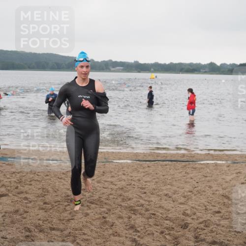 23.06.2024 - Viking Triathlon KatJ http://msf.ph/oto/6362649 23.06.2024 10:44:54 Schwimmen 121, 184, 195, 284, 371, 532, 649 meine-sportfotos.de