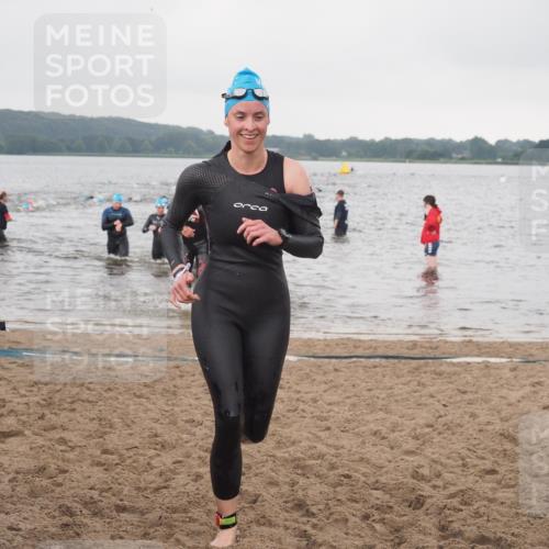 23.06.2024 - Viking Triathlon KatJ http://msf.ph/oto/6362660 23.06.2024 10:44:55 Schwimmen 121, 184, 195, 284, 371, 532, 649 meine-sportfotos.de