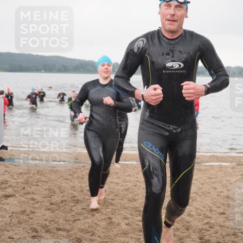 23.06.2024 - Viking Triathlon KatJ http://msf.ph/oto/6362723 23.06.2024 10:45:14 Schwimmen 202, 206, 384, 480 meine-sportfotos.de