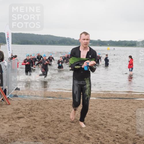 23.06.2024 - Viking Triathlon KatJ http://msf.ph/oto/6362739 23.06.2024 10:45:22 Schwimmen 267, 375, 380, 443, 480, 493, 495, 652 meine-sportfotos.de