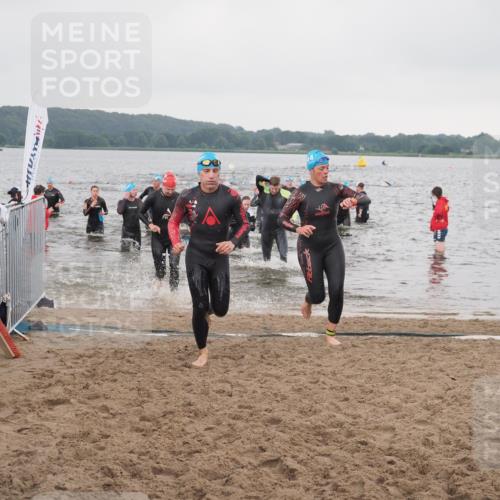 23.06.2024 - Viking Triathlon KatJ http://msf.ph/oto/6362757 23.06.2024 10:45:25 Schwimmen 267, 375, 380, 403, 443, 480, 493, 495, 652 meine-sportfotos.de
