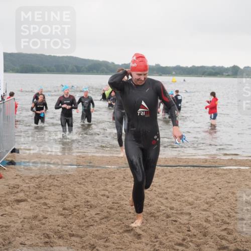 23.06.2024 - Viking Triathlon KatJ http://msf.ph/oto/6362775 23.06.2024 10:45:29 Schwimmen 54, 267, 343, 375, 380, 403, 443, 493, 495, 652 meine-sportfotos.de