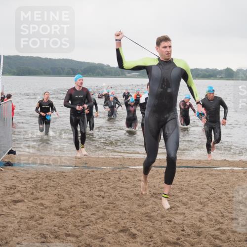 23.06.2024 - Viking Triathlon KatJ http://msf.ph/oto/6362785 23.06.2024 10:45:32 Schwimmen 54, 220, 267, 274, 343, 375, 380, 403, 495, 506, 652 meine-sportfotos.de