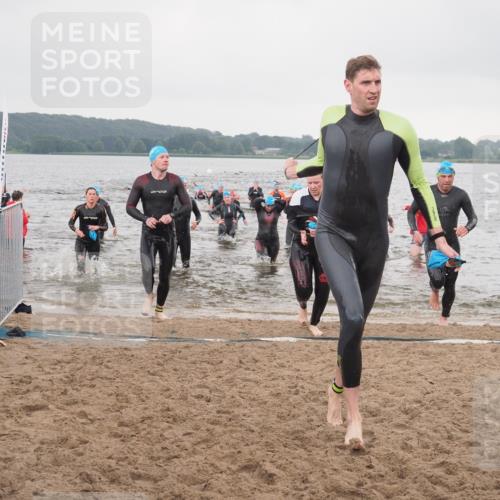 23.06.2024 - Viking Triathlon KatJ http://msf.ph/oto/6362786 23.06.2024 10:45:32 Schwimmen 54, 220, 267, 274, 343, 375, 380, 403, 495, 506, 652 meine-sportfotos.de